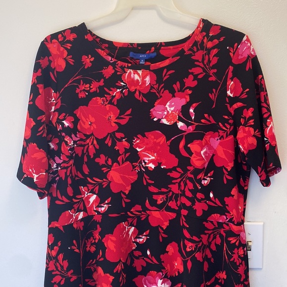 Floral A-line Sundress with pockets - Picture 5 of 6